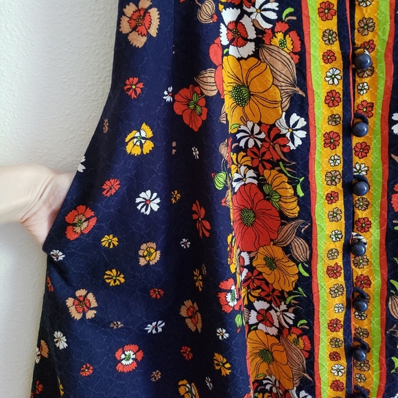 Vintage Mod Floral Midi Dress - Picture 7 of 12